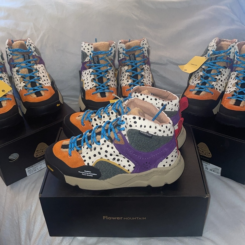 NWT Flower Mountain Womens Back Country Mid Suede & Pony Hair High Top Sneaker - Picture 7 of 14